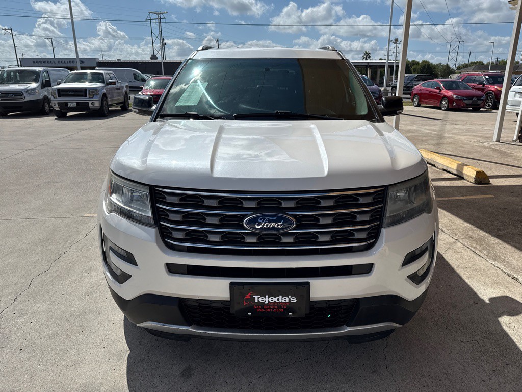 2016 Ford Explorer Image 2