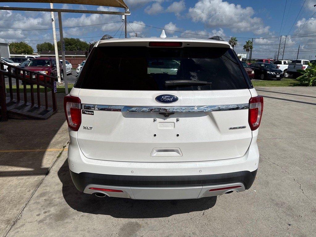 2016 Ford Explorer Image 6