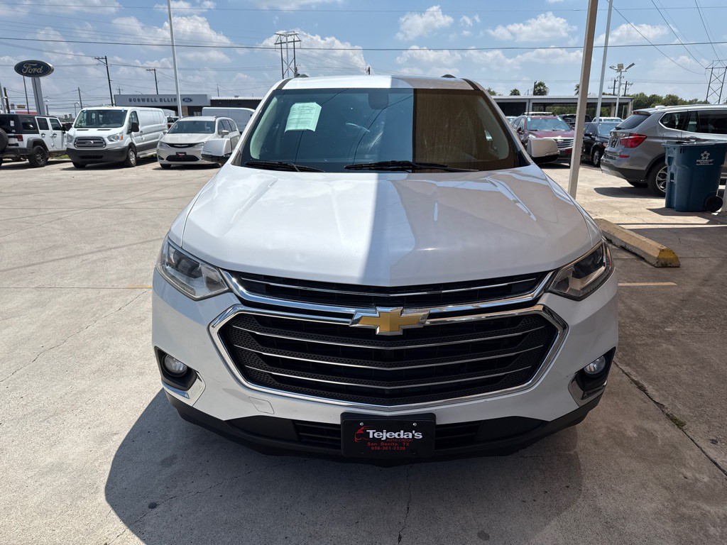 2018 Chevrolet Traverse Image 2