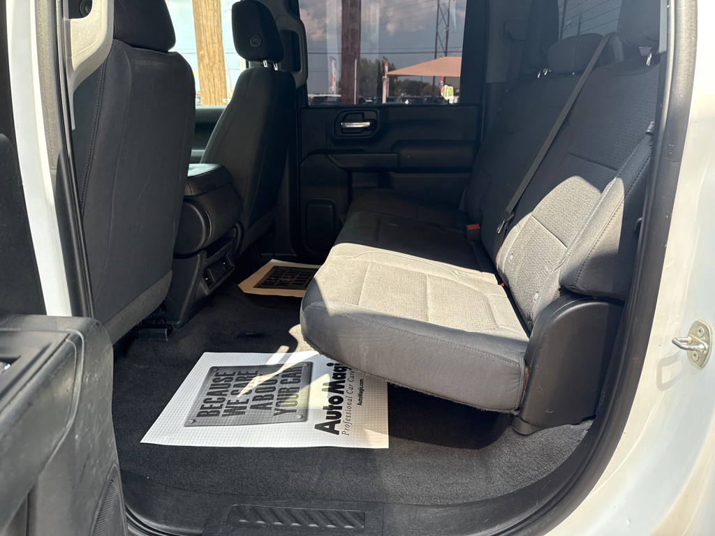 2021 Chevrolet Silverado 1500 Image 12