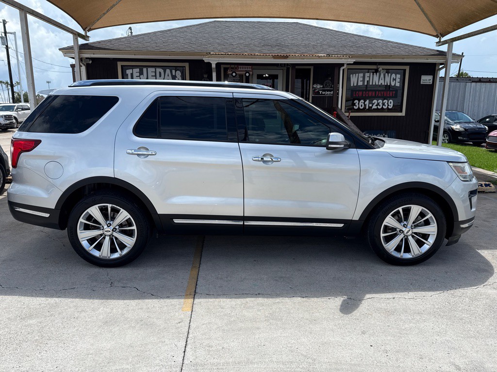2019 Ford Explorer Image 9