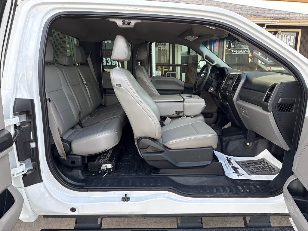 2017 Ford F-250 Image 13