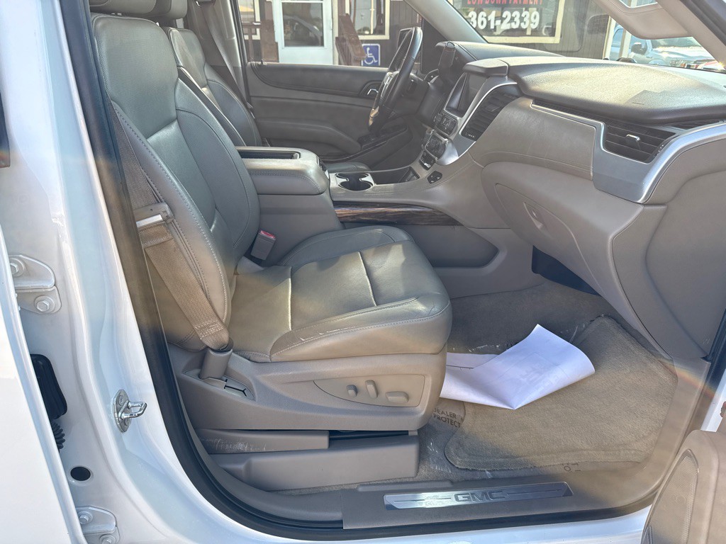 2016 GMC Yukon Image 18