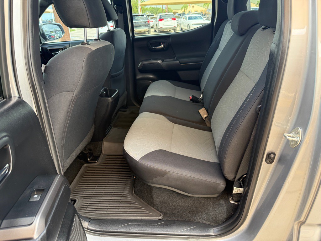 2021 Toyota Tacoma Image 11