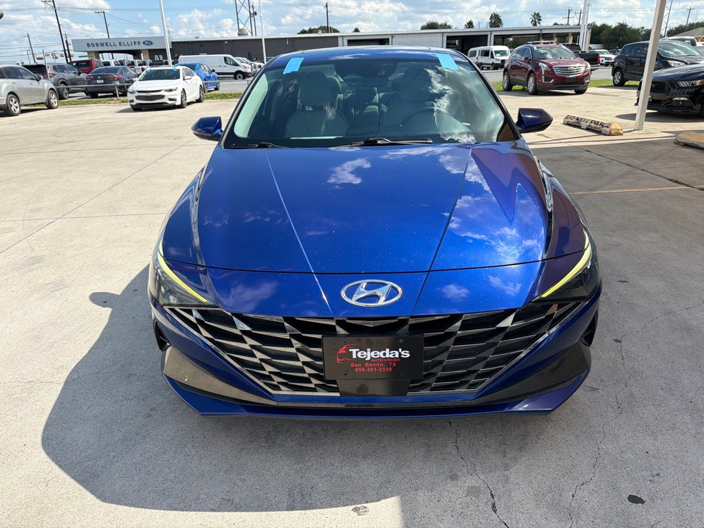 2021 Hyundai Elantra Image 2