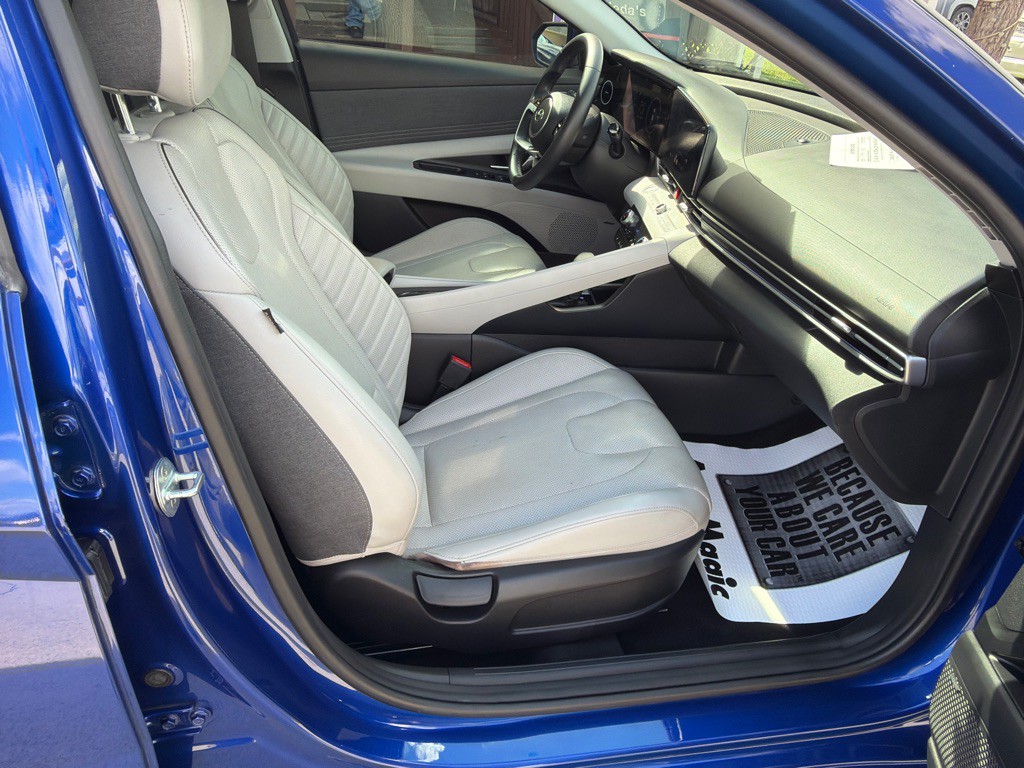 2021 Hyundai Elantra Image 17