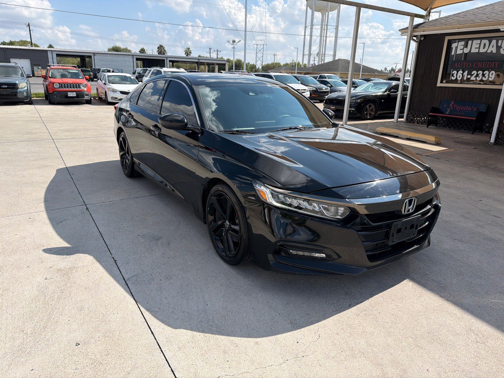 2018 Honda Accord Image 1