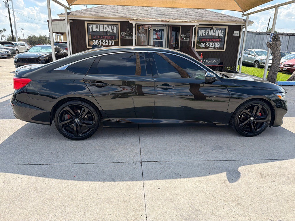 2018 Honda Accord Image 8