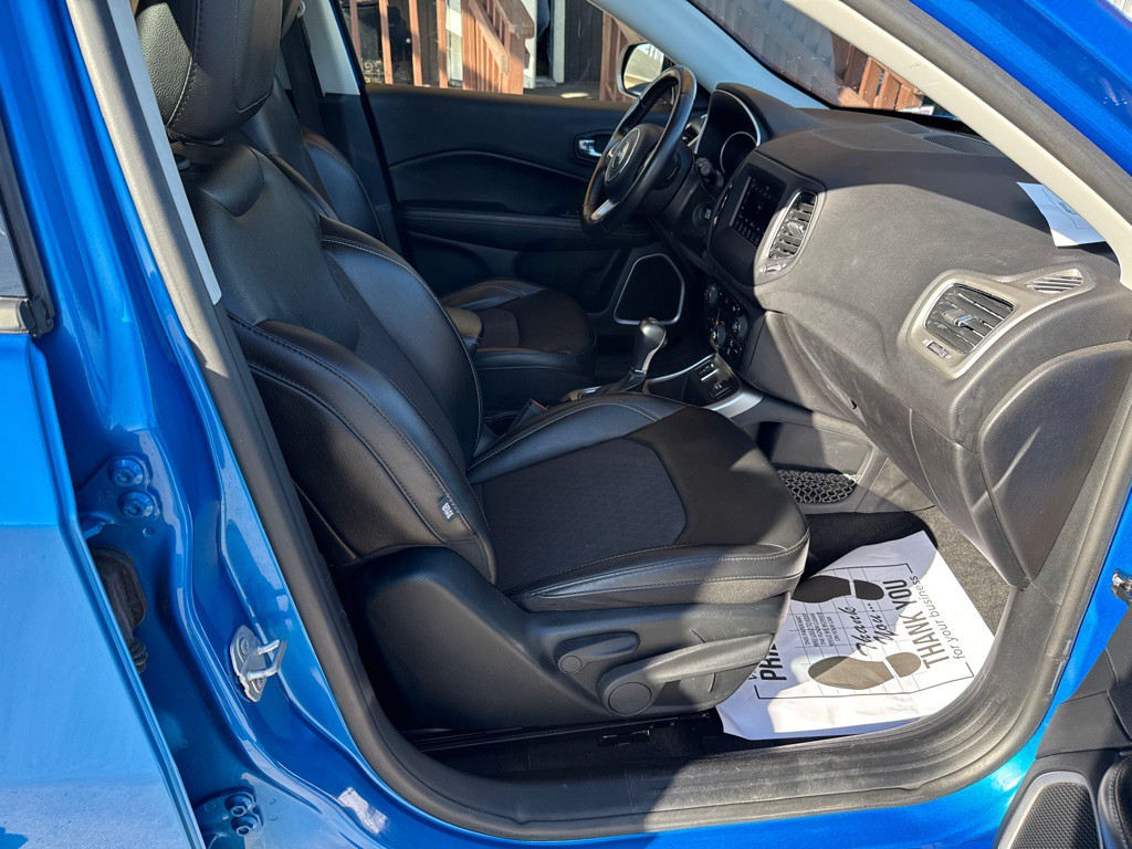 2019 Jeep Compass Image 16