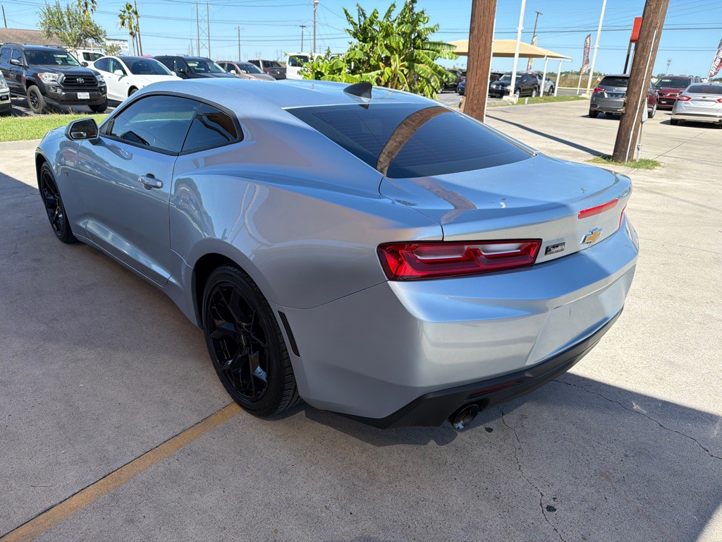 2017 Chevrolet Camaro Image 5