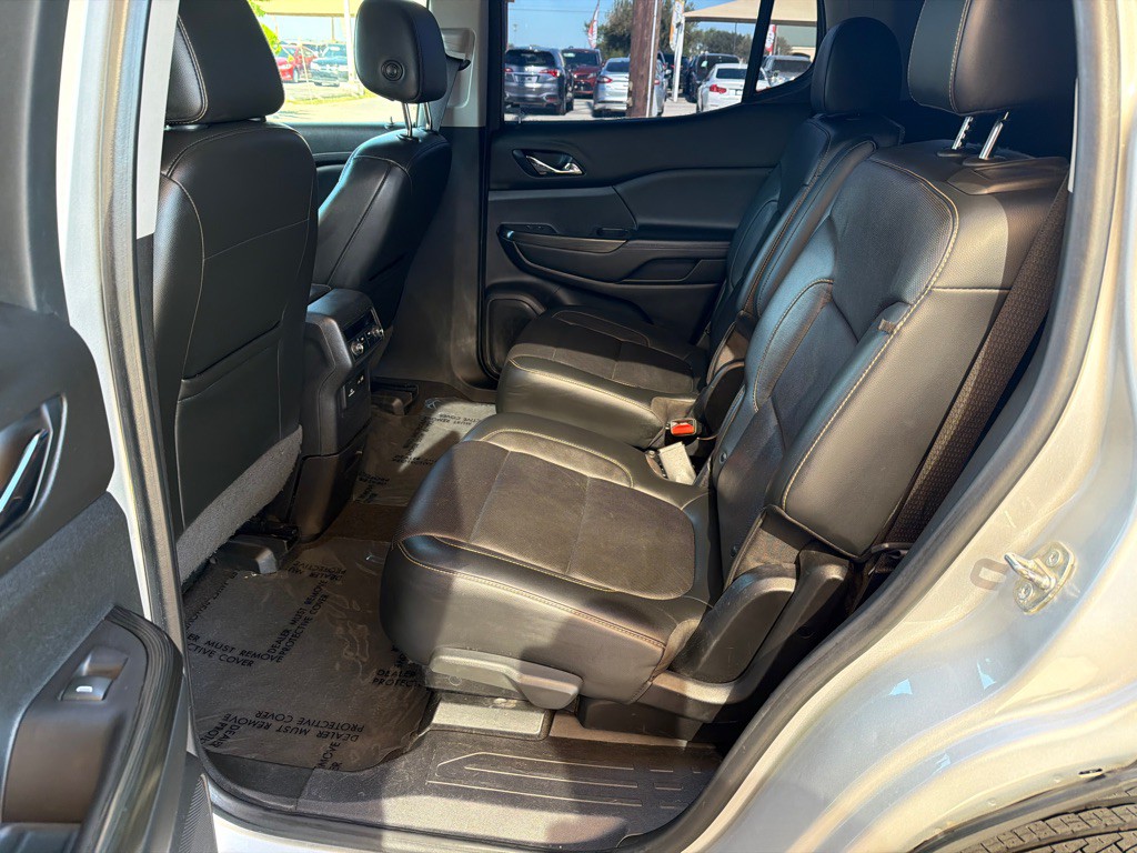 2020 GMC Acadia Image 13