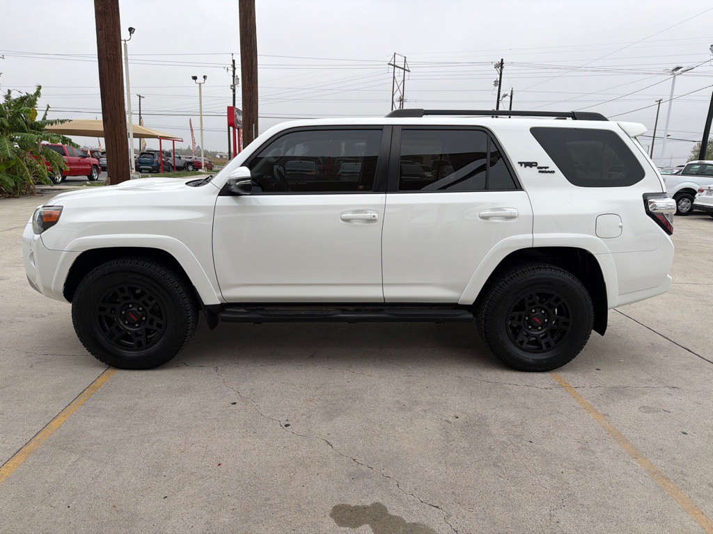 2019 Toyota 4Runner Image 4