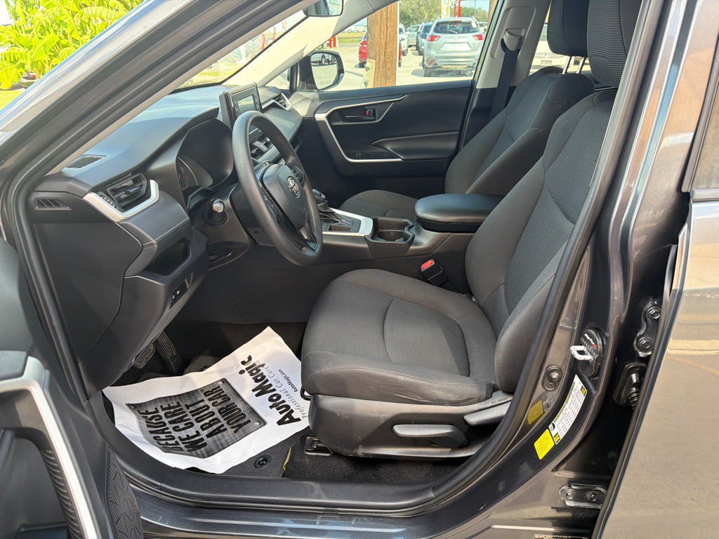 2021 Toyota Rav4 Image 12