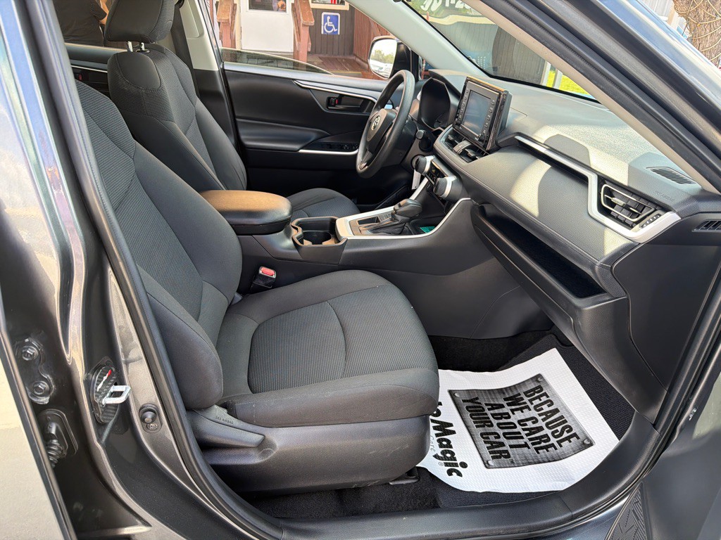 2021 Toyota Rav4 Image 16