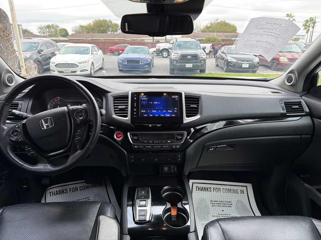 2017 Honda Pilot Image 18