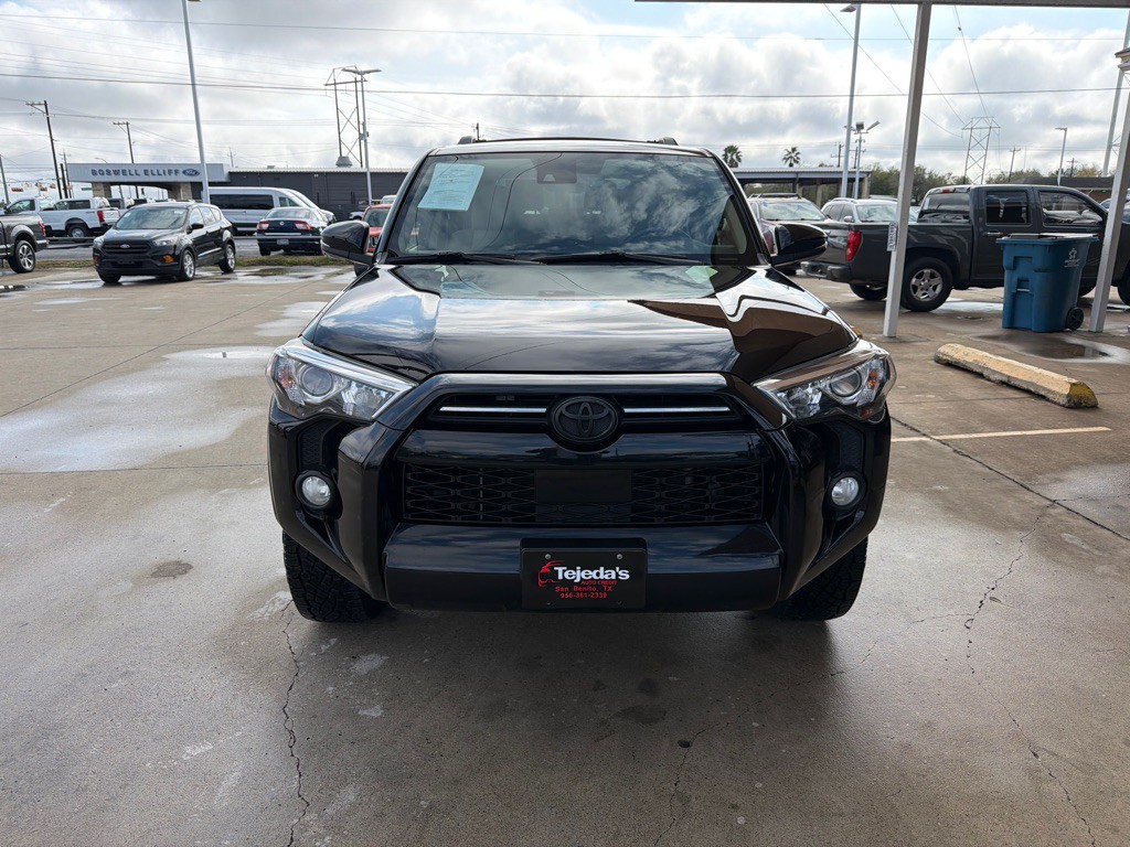 2020 Toyota 4Runner Image 2