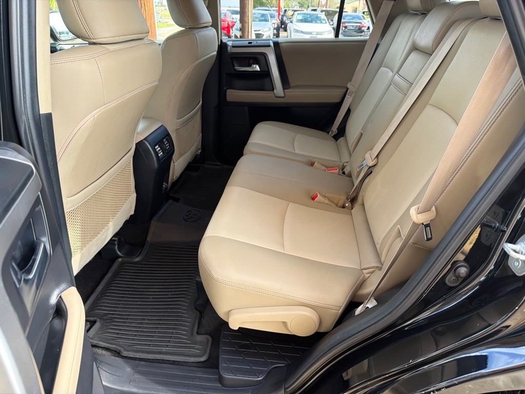 2020 Toyota 4Runner Image 13