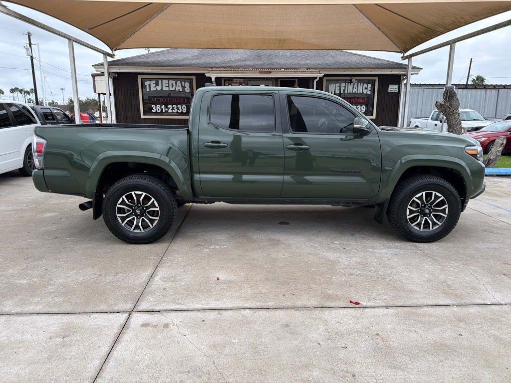 2022 Toyota Tacoma Image 8