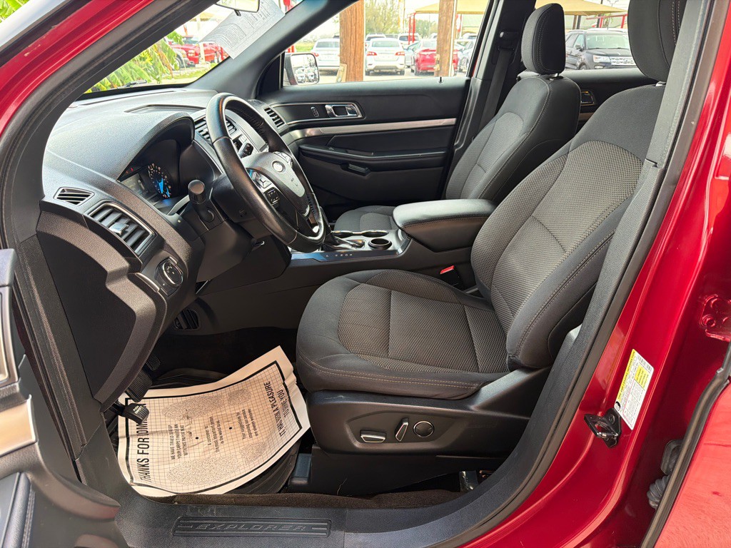 2018 Ford Explorer Image 12