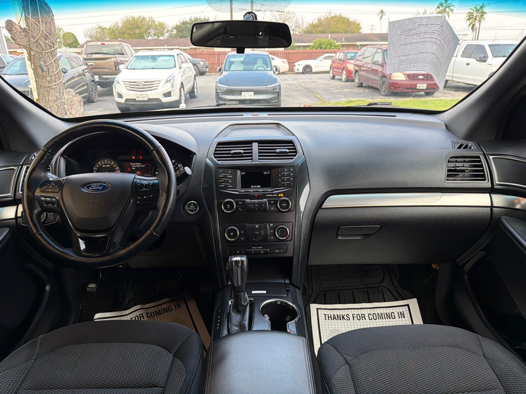 2018 Ford Explorer Image 16