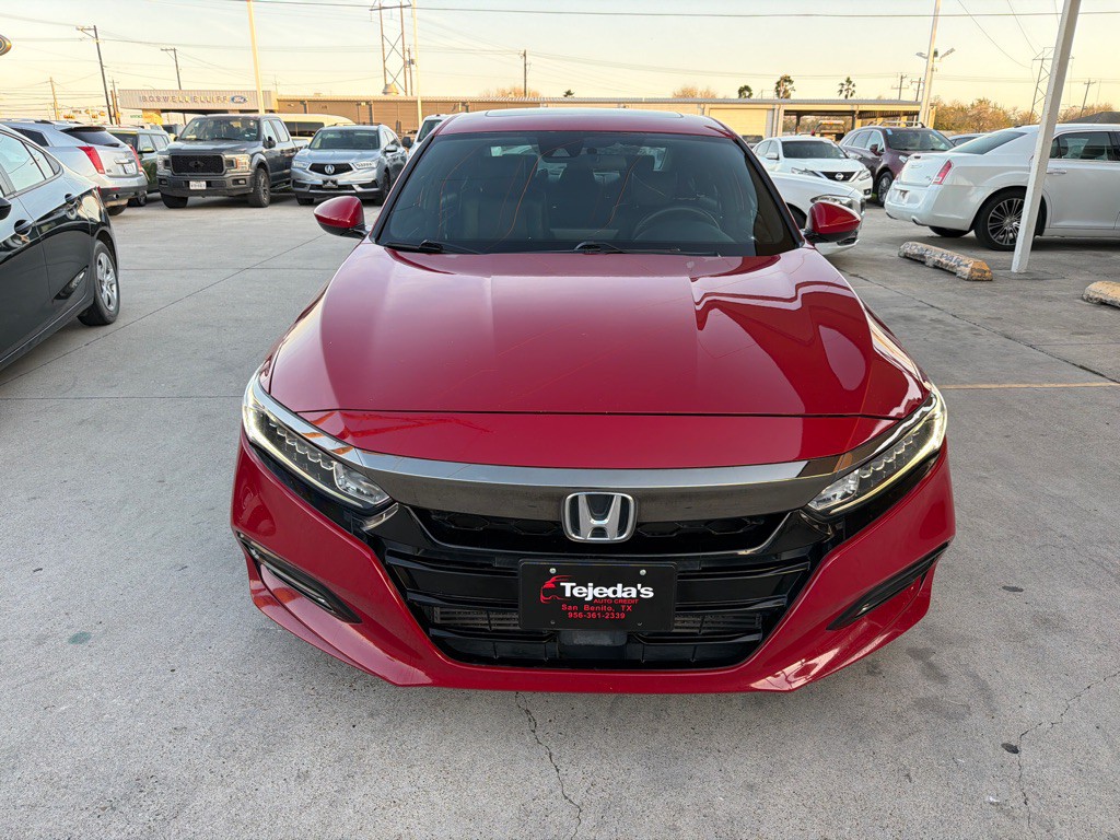 2019 Honda Accord Image 2