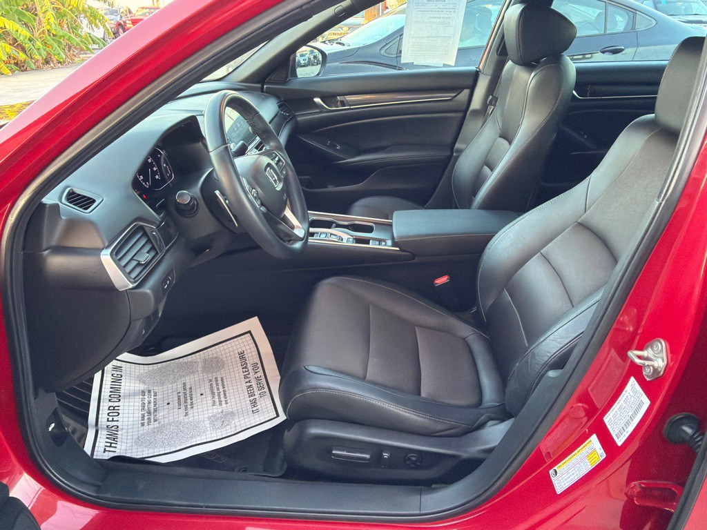 2019 Honda Accord Image 8