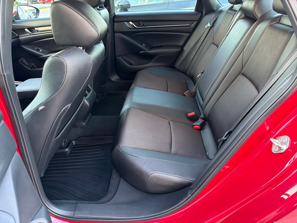 2019 Honda Accord Image 9