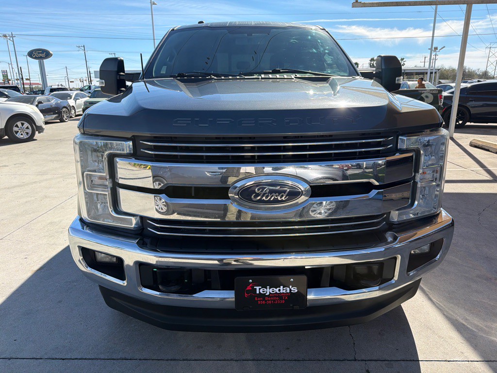 2017 Ford F-250 Image 2