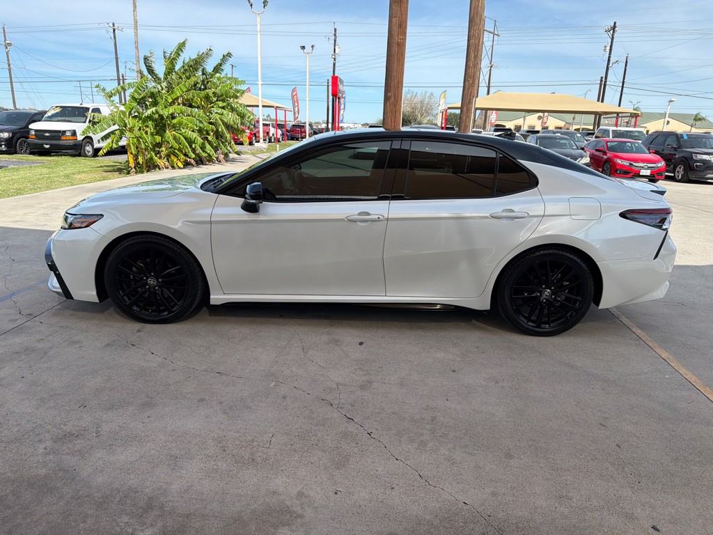 2021 Toyota Camry Image 4