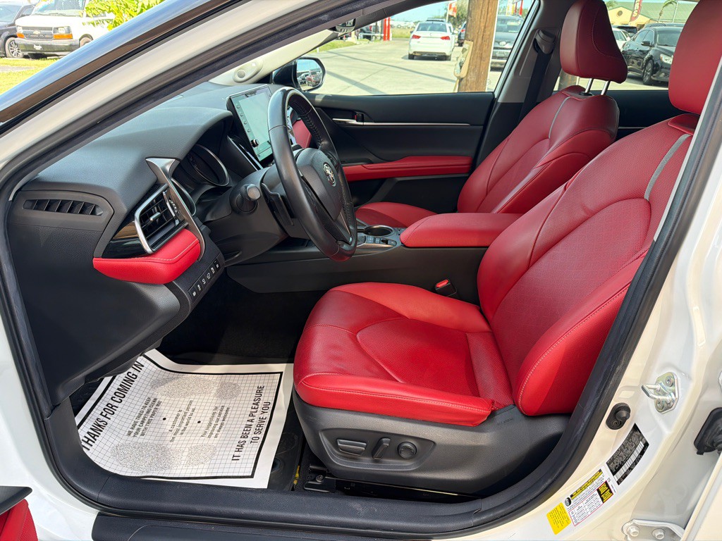 2021 Toyota Camry Image 11