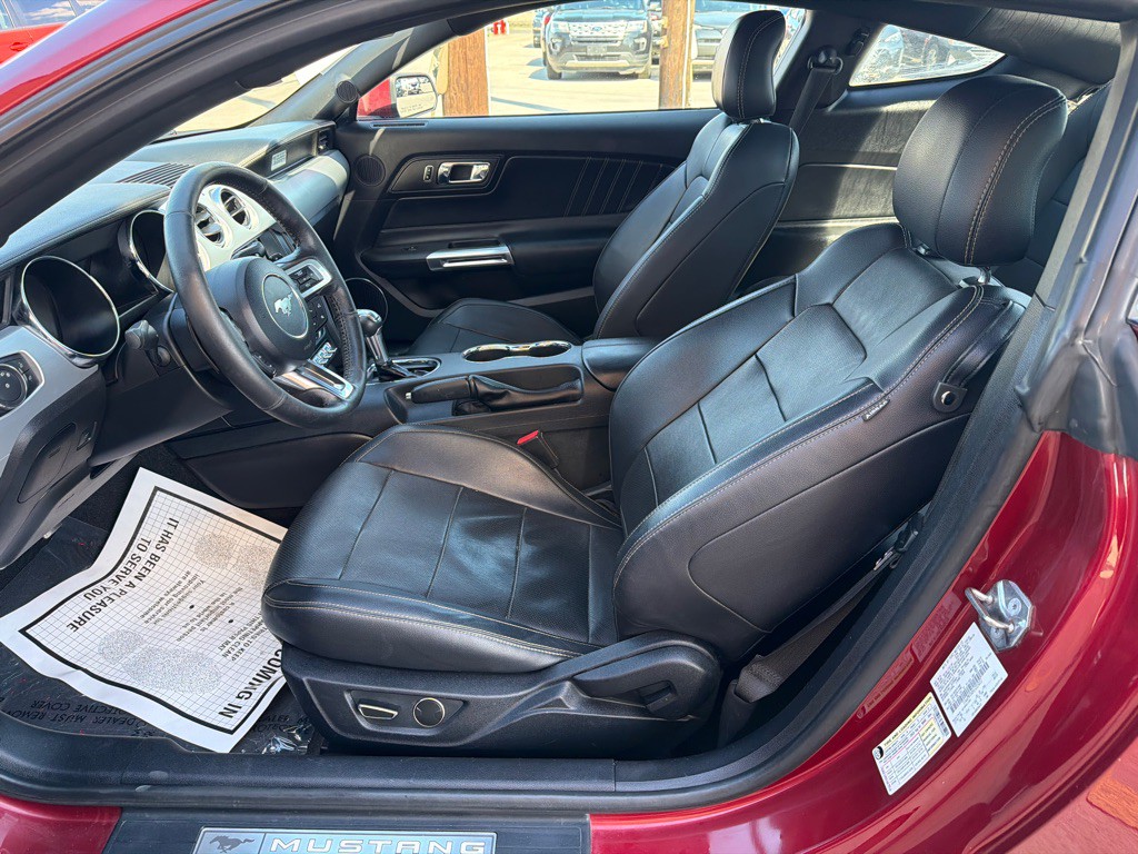 2017 Ford Mustang Image 11