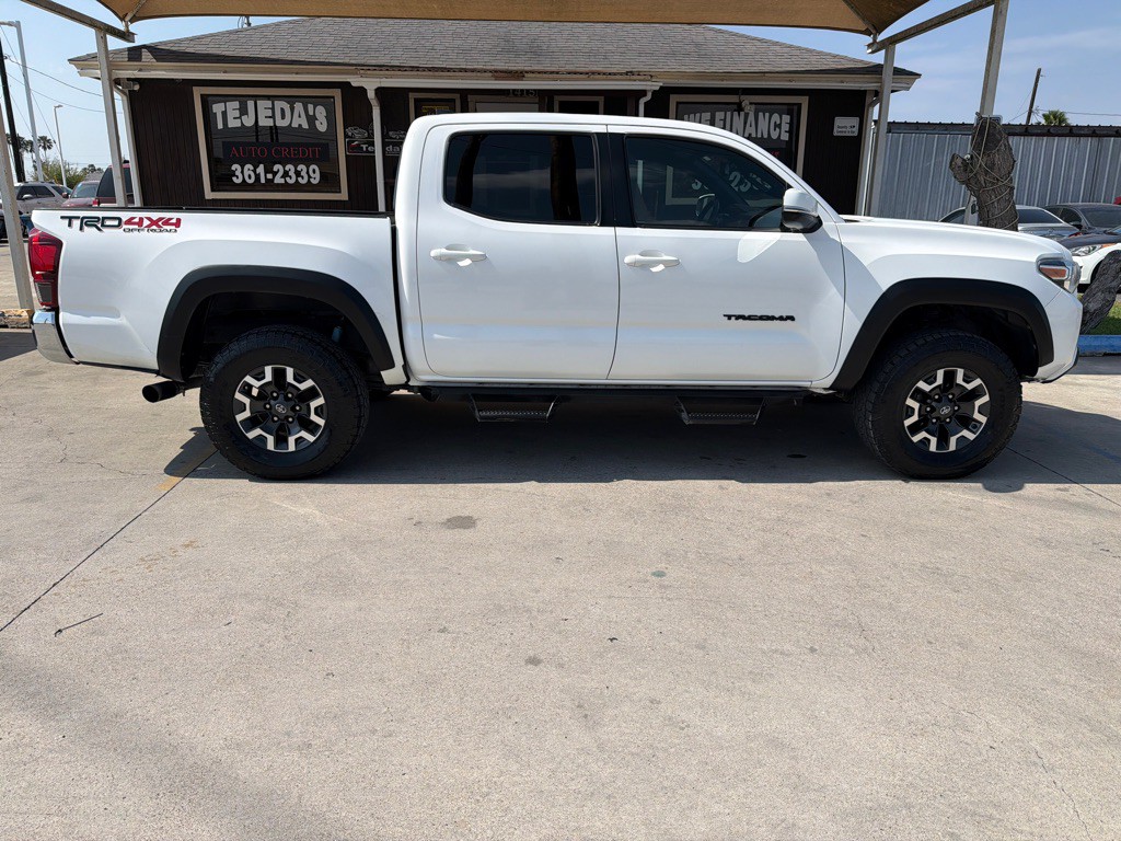 2019 Toyota Tacoma Image 8