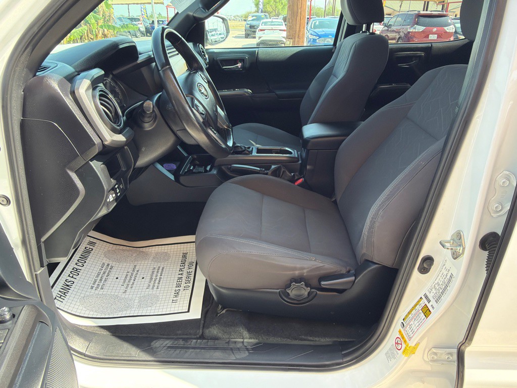 2019 Toyota Tacoma Image 11