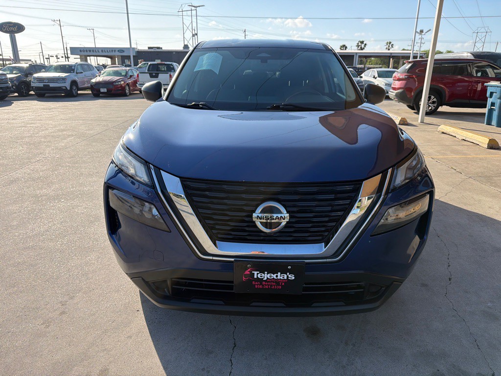 2021 Nissan Rogue Image 2