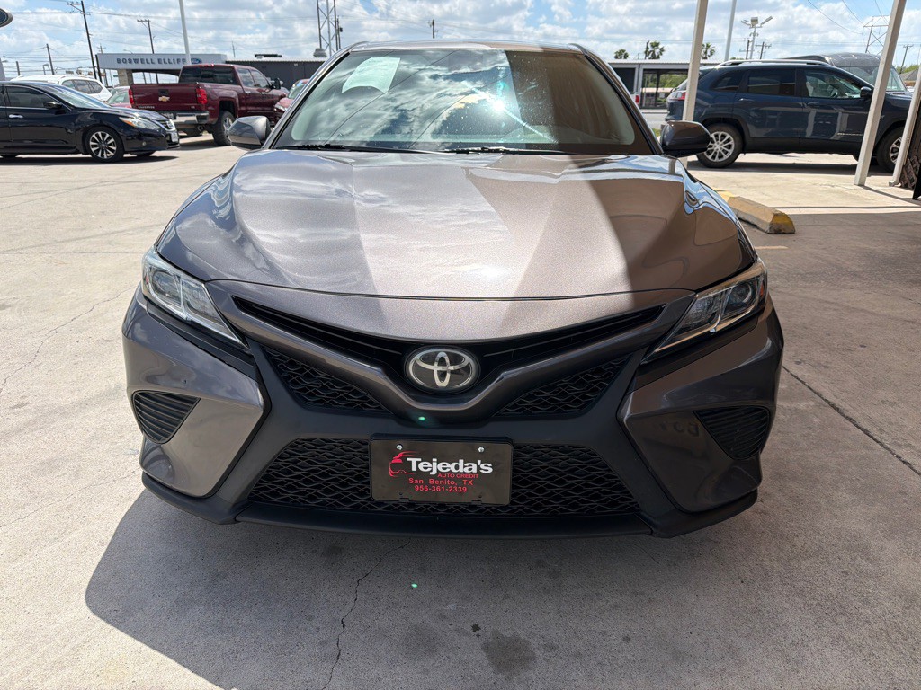 2019 Toyota Camry Image 2