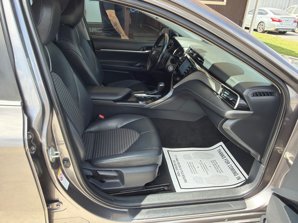 2019 Toyota Camry Image 15
