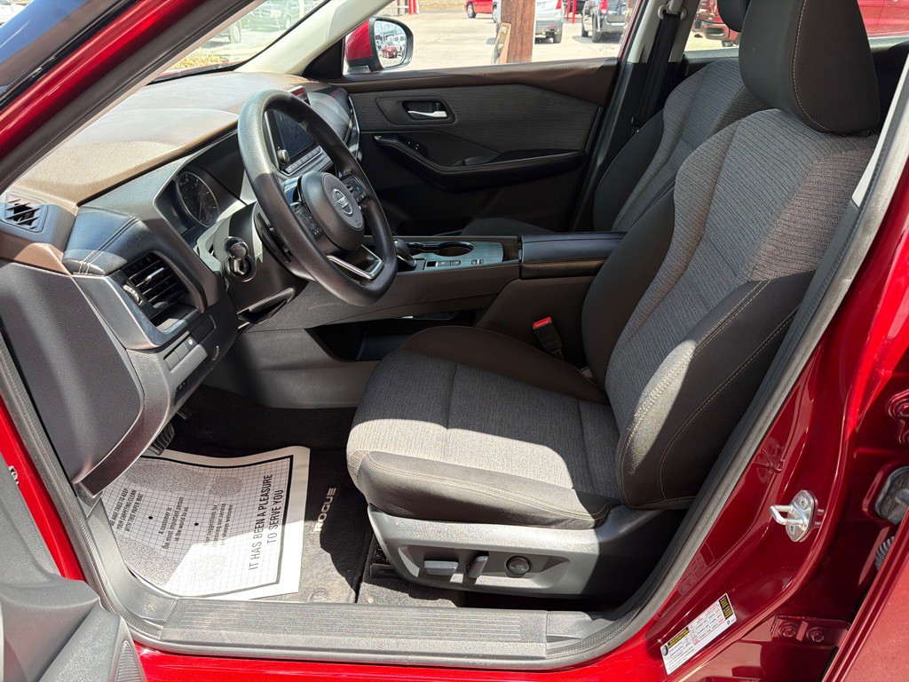 2021 Nissan Rogue Image 11