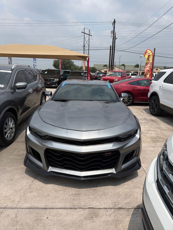 2020 Chevrolet Camaro Image 2