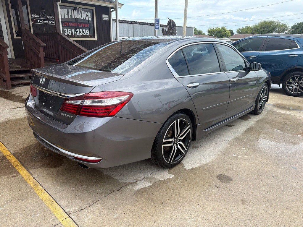 2017 Honda Accord Image 7
