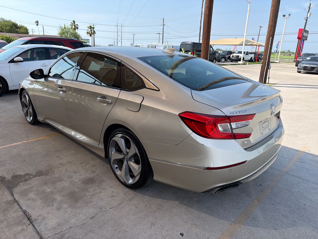 2018 Honda Accord Image 5