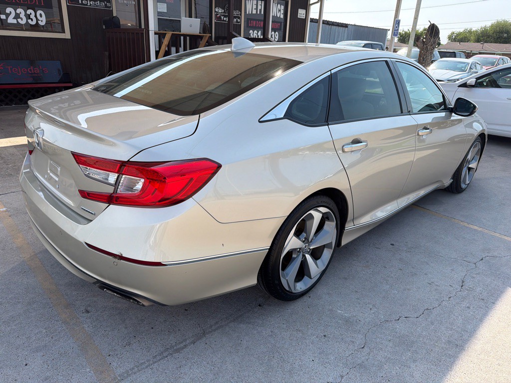 2018 Honda Accord Image 7