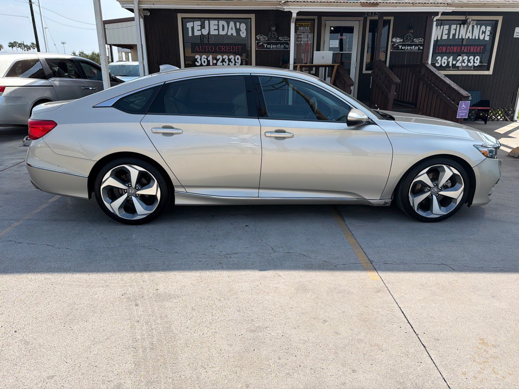 2018 Honda Accord Image 8