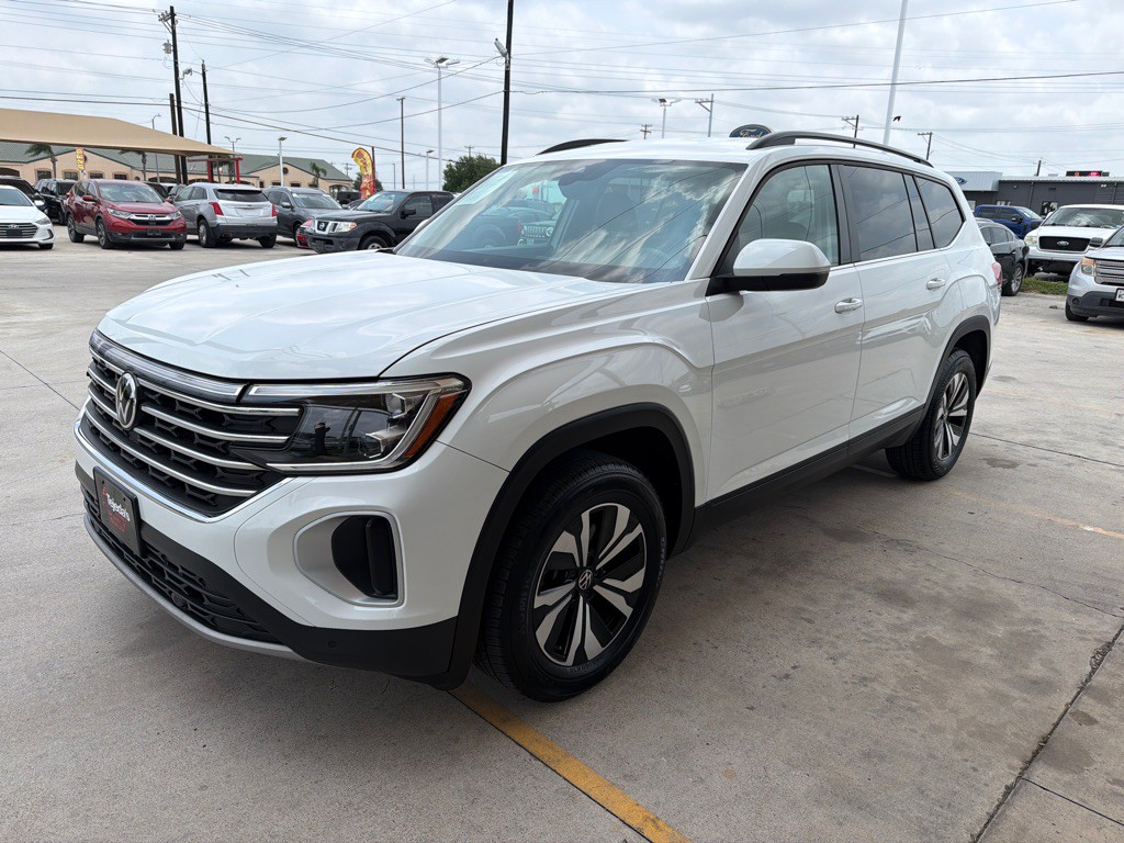 2024 Volkswagen Atlas Image 3