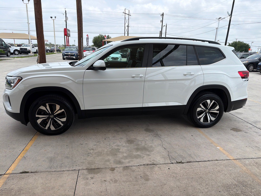 2024 Volkswagen Atlas Image 4