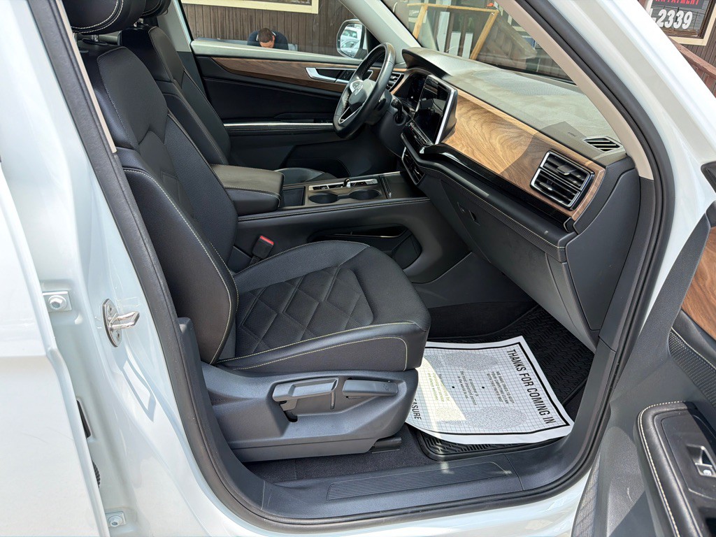 2024 Volkswagen Atlas Image 17