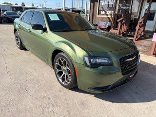 Image for 2018 Chrysler 300 Touring ID: 7487958