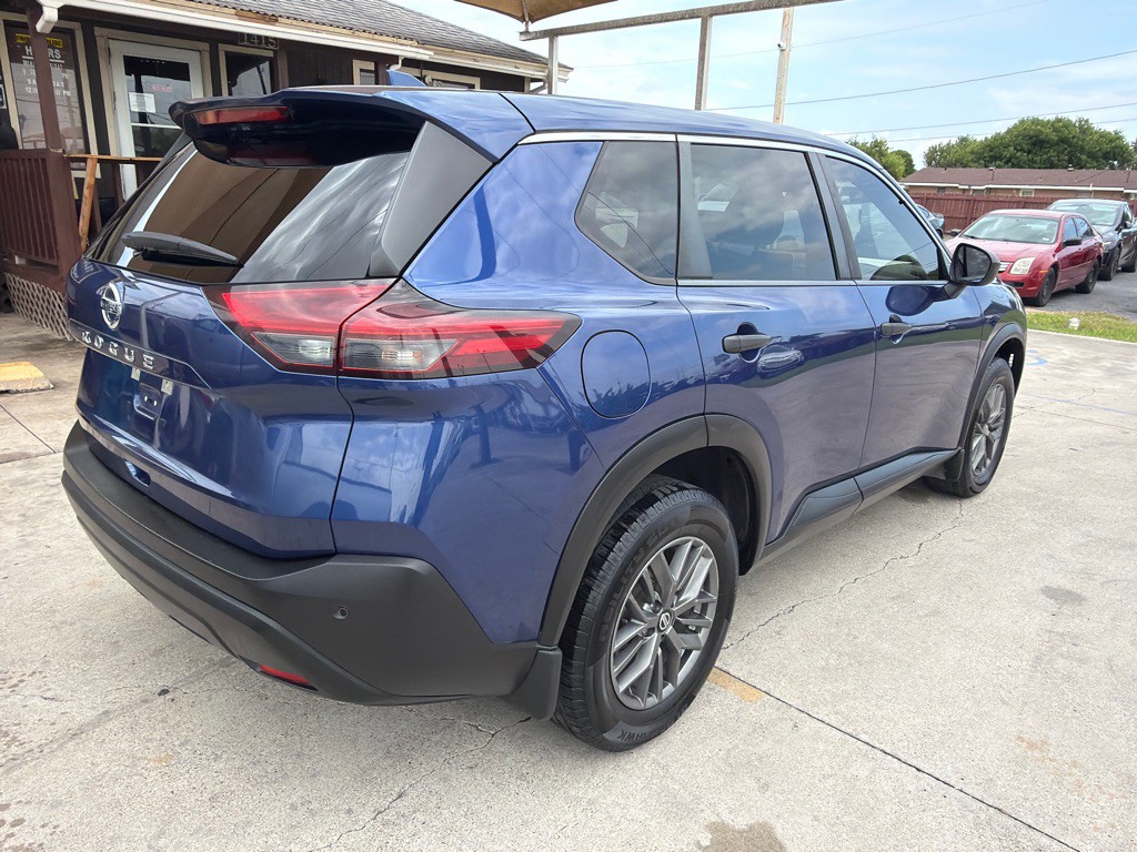 2021 Nissan Rogue Image 8