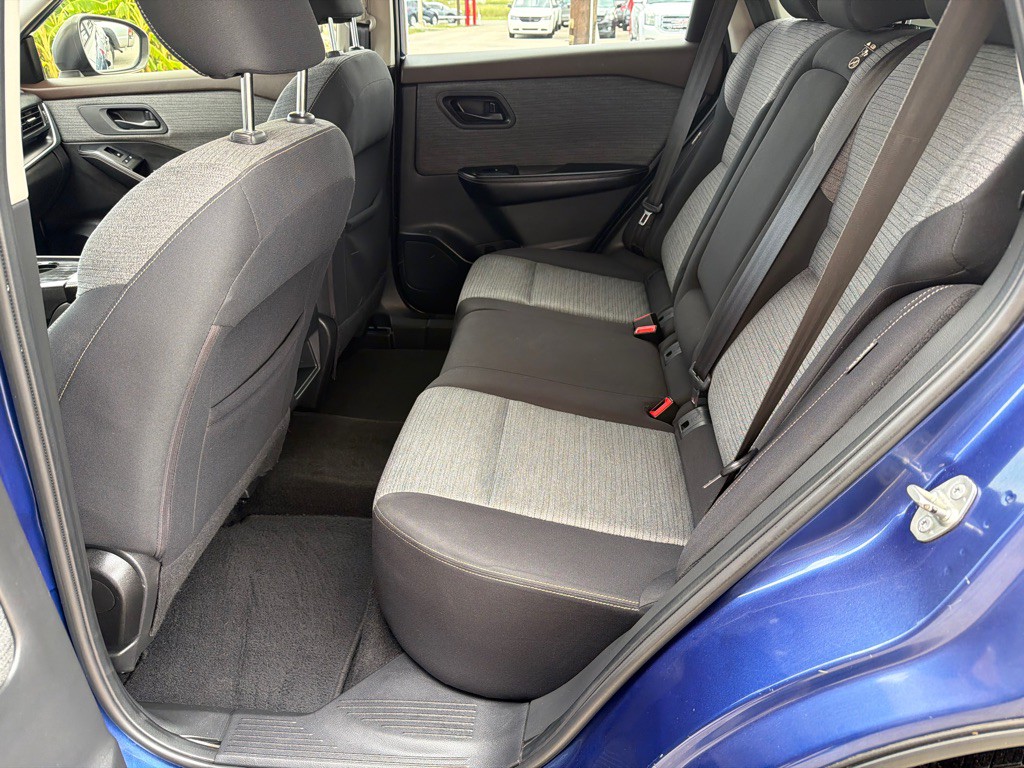 2021 Nissan Rogue Image 13