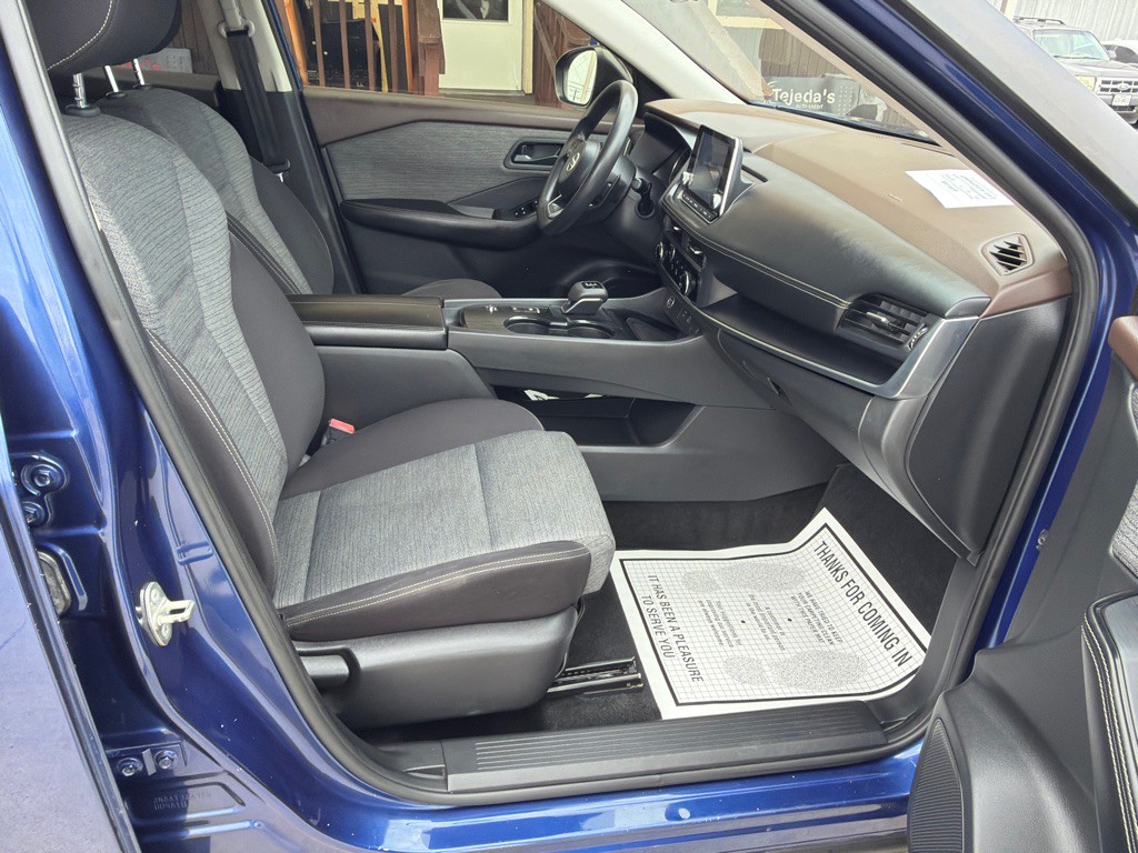 2021 Nissan Rogue Image 16