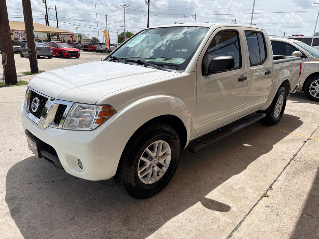 2017 Nissan Frontier Image 3